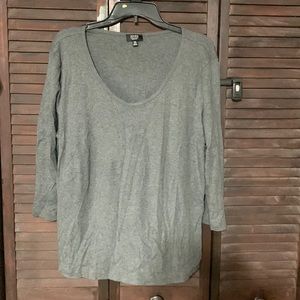 Jones New York three-quarter sleeve gray shirt